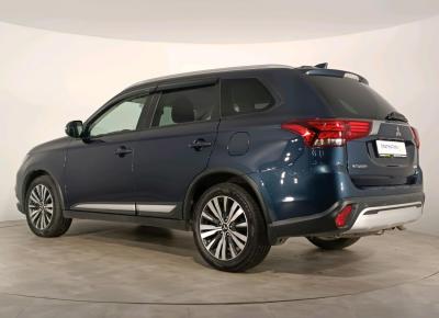 Фото Mitsubishi Outlander
