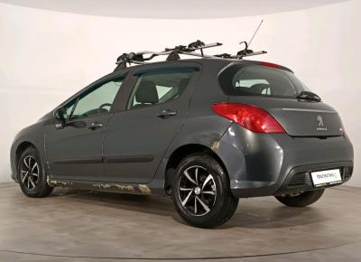 Фото Peugeot 308