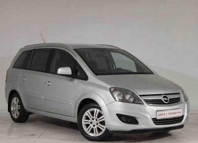 Фото Opel Zafira