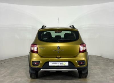 Фото Renault Sandero