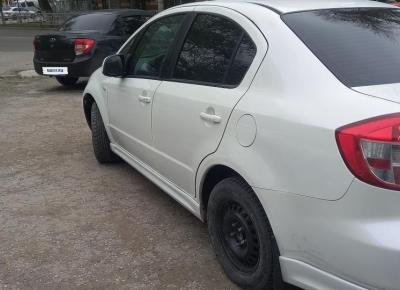 Фото Suzuki SX4