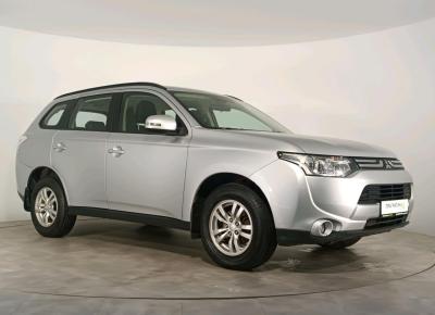 Фото Mitsubishi Outlander