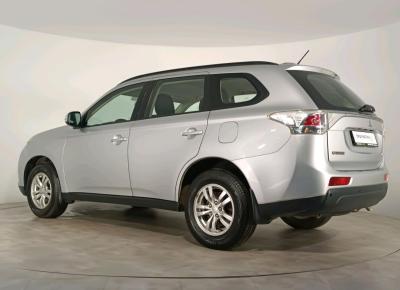 Фото Mitsubishi Outlander