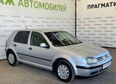 Фото Volkswagen Golf