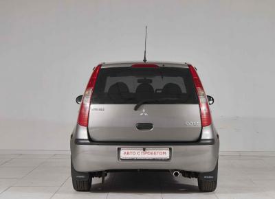 Фото Mitsubishi Colt