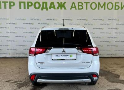 Фото Mitsubishi Outlander