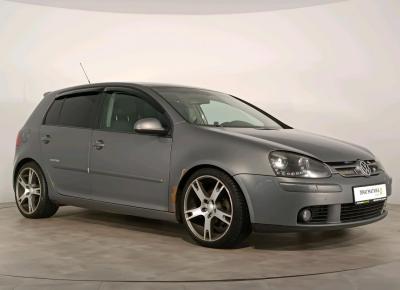 Фото Volkswagen Golf