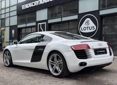 Фото Audi R8