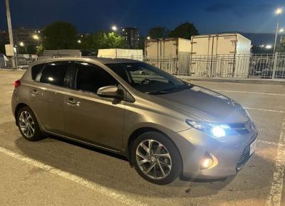 Фото Toyota Auris