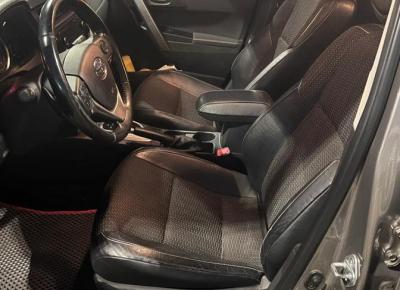 Фото Toyota Auris