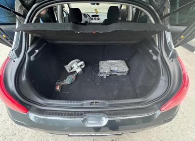 Фото Peugeot 308