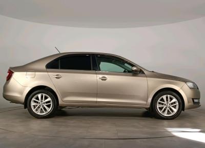 Фото Skoda Rapid