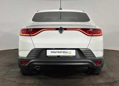 Фото Renault Arkana