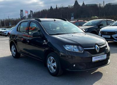 Фото Renault Logan