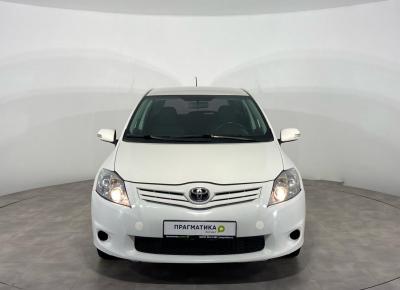 Фото Toyota Auris