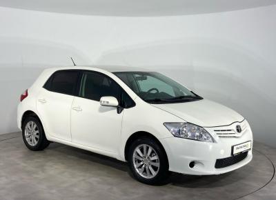 Фото Toyota Auris