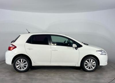 Фото Toyota Auris
