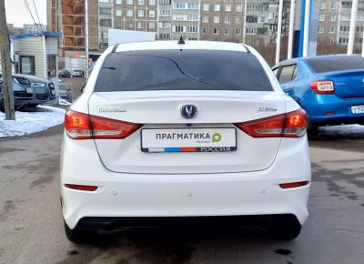 Фото Changan Alsvin
