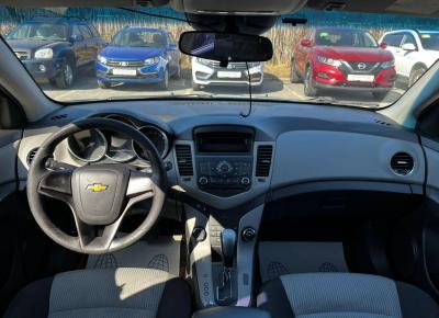Фото Chevrolet Cruze