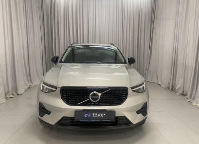 Фото Volvo XC40