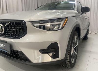 Фото Volvo XC40