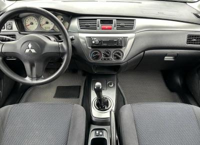 Фото Mitsubishi Lancer