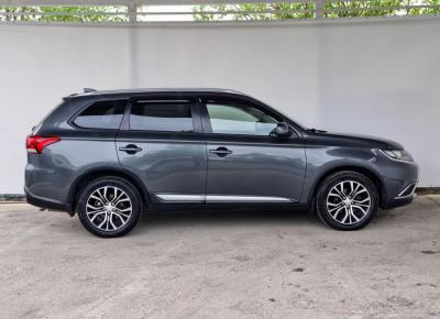 Фото Mitsubishi Outlander