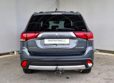 Фото Mitsubishi Outlander