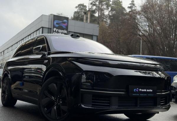 LiXiang L7, 2024 год выпуска с двигателем Гибрид, 6 500 000 RUB в г. Москва