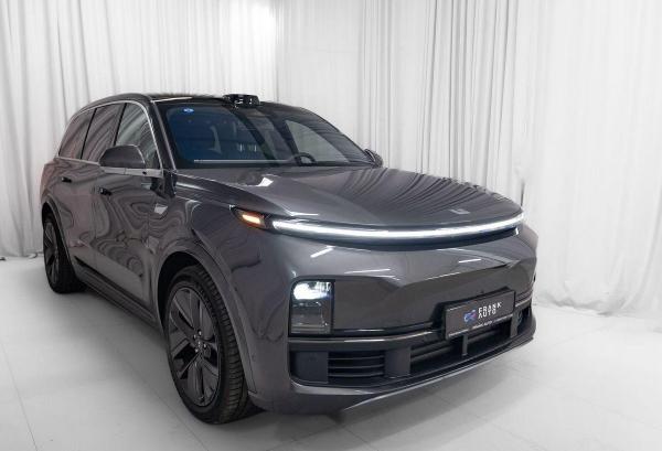 LiXiang L9, 2024 год выпуска с двигателем Гибрид, 8 400 000 RUB в г. Москва