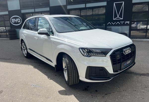 Audi Q7, 2023 год выпуска с двигателем Дизель, 9 000 000 RUB в г. Москва