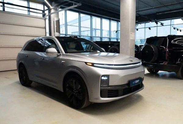 LiXiang L7, 2024 год выпуска с двигателем Гибрид, 6 300 000 RUB в г. Москва