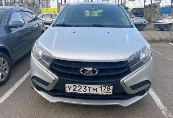 LADA (ВАЗ) XRAY, 2017 год выпуска с двигателем Бензин, 799 000 RUB в г. Санкт-Петербург
