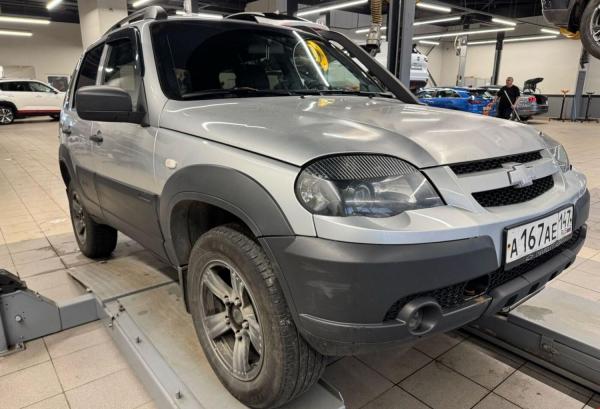 Chevrolet Niva, 2019 год выпуска с двигателем Бензин, 749 000 RUB в г. Санкт-Петербург