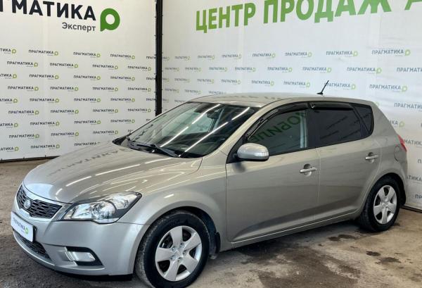 Kia Ceed, 2012 год выпуска с двигателем Бензин, 660 000 RUB в г. Псков