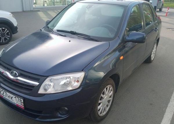 LADA (ВАЗ) Granta, 2013 год выпуска с двигателем Бензин, 500 000 RUB в г. Санкт-Петербург