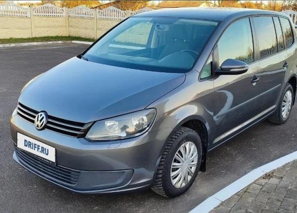 Volkswagen Touran, 2010 год выпуска с двигателем Бензин, 1 250 000 RUB в г. Санкт-Петербург