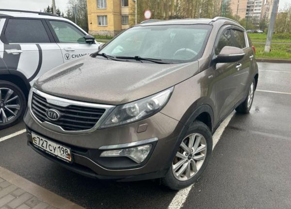 Kia Sportage, 2011 год выпуска с двигателем Бензин, 1 100 000 RUB в г. Санкт-Петербург