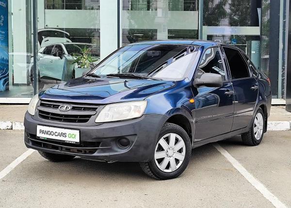 LADA (ВАЗ) Granta, 2013 год выпуска с двигателем Бензин, 250 000 RUB в г. Казань