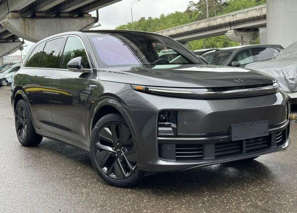 LiXiang L7, 2024 год выпуска с двигателем Гибрид, 5 950 000 RUB в г. Москва