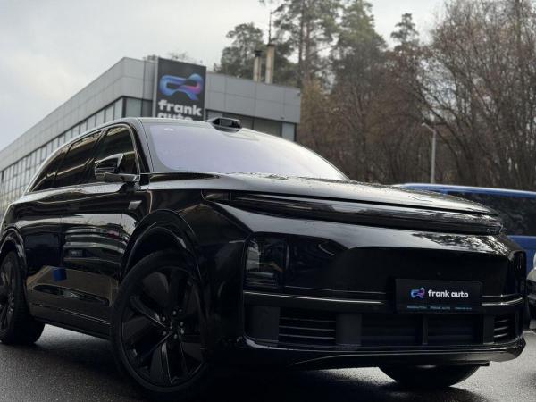 LiXiang L7, 2024 год выпуска с двигателем Гибрид, 6 500 000 RUB в г. Москва