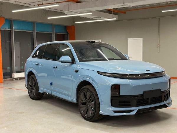 LiXiang L7, 2024 год выпуска с двигателем Гибрид, 6 400 000 RUB в г. Москва