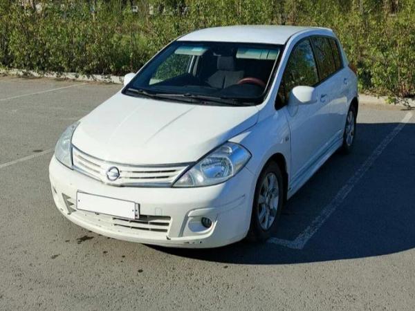 Nissan Tiida, 2013 год выпуска с двигателем Бензин, 680 000 RUB в г. Омск