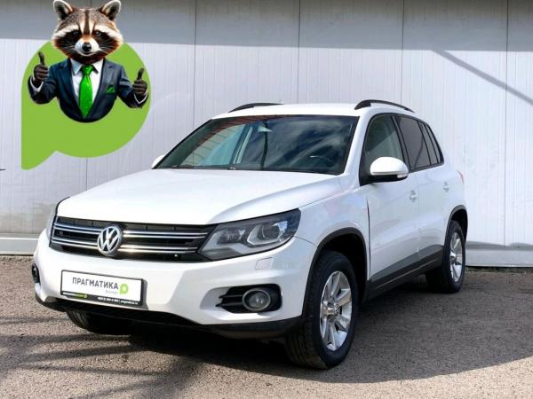 Volkswagen Tiguan, 2012 год выпуска с двигателем Бензин, 949 000 RUB в г. Санкт-Петербург