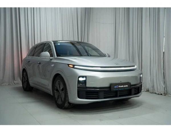LiXiang L7, 2024 год выпуска с двигателем Гибрид, 5 700 000 RUB в г. Москва