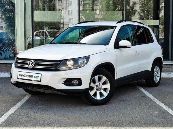 Volkswagen Tiguan, 2012 год выпуска с двигателем Бензин, 1 190 000 RUB в г. Казань