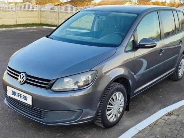 Volkswagen Touran, 2010 год выпуска с двигателем Бензин, 1 250 000 RUB в г. Санкт-Петербург