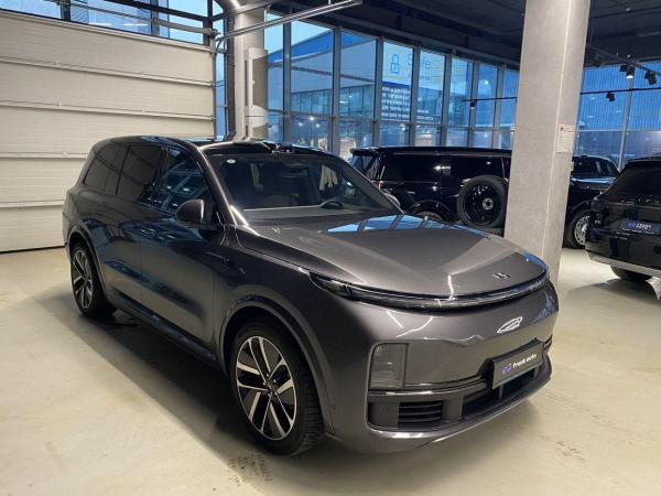LiXiang L9, 2024 год выпуска с двигателем Гибрид, 6 800 000 RUB в г. Москва