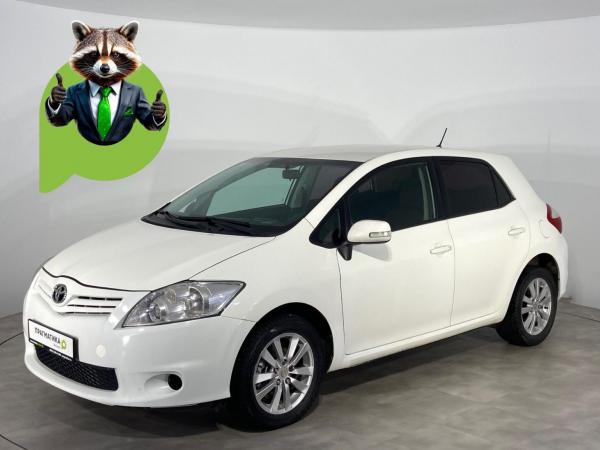 Toyota Auris, 2010 год выпуска с двигателем Бензин, 890 000 RUB в г. Санкт-Петербург