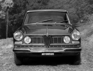 Фото Alfa Romeo 2600 I